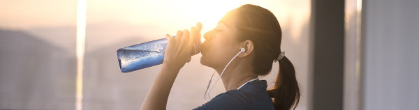Cómo el agua alcalina afecta a nuestro cuerpo